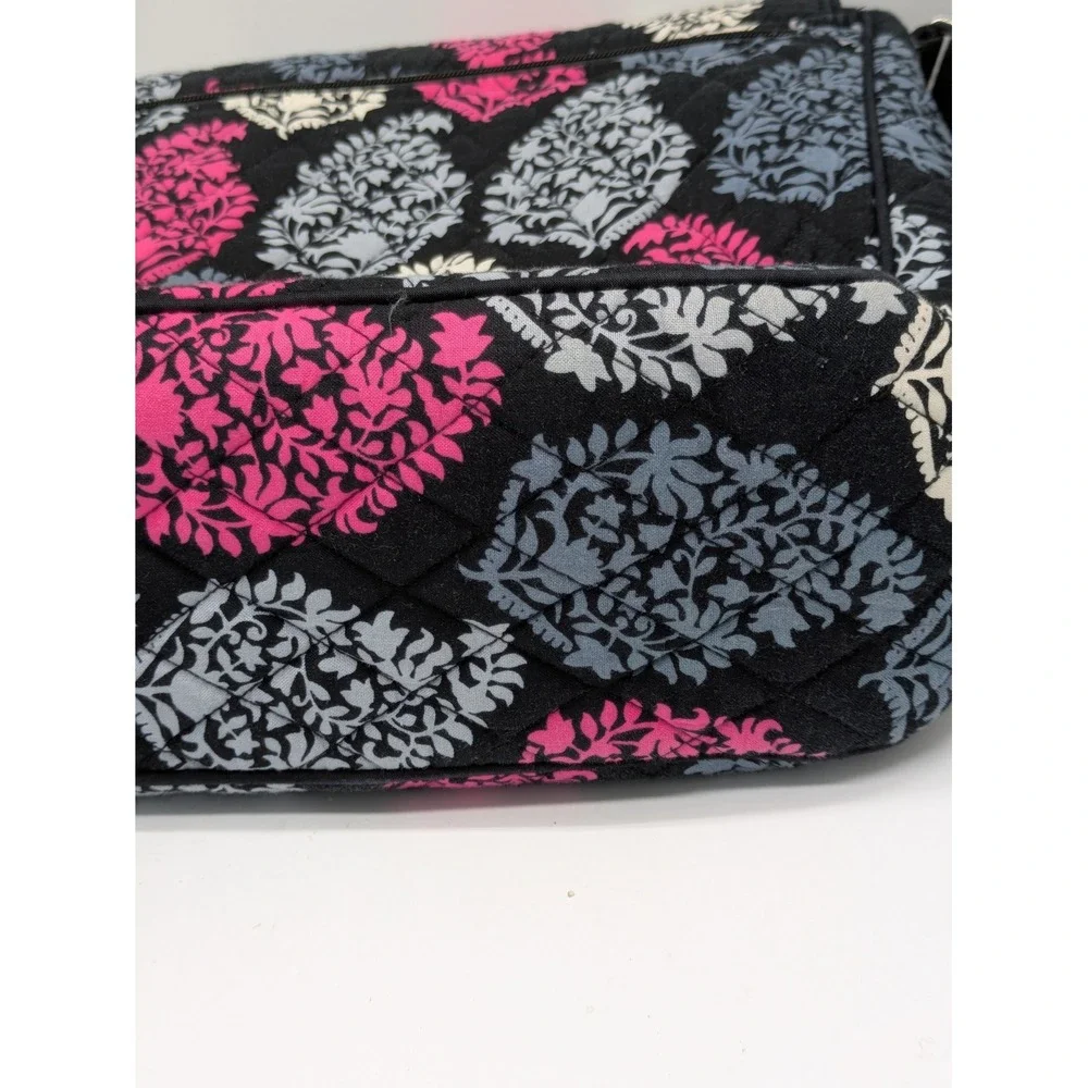Vera Bradley Quilted Messenger Laptop Bag Pink Gray Black Floral 15x12x4